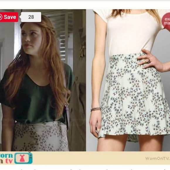 Kimchi Blue Dresses & Skirts - Kimchi Blue Floral Skirt